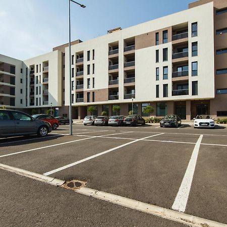 Romantic Getaway At West Residence Oradea Exteriör bild