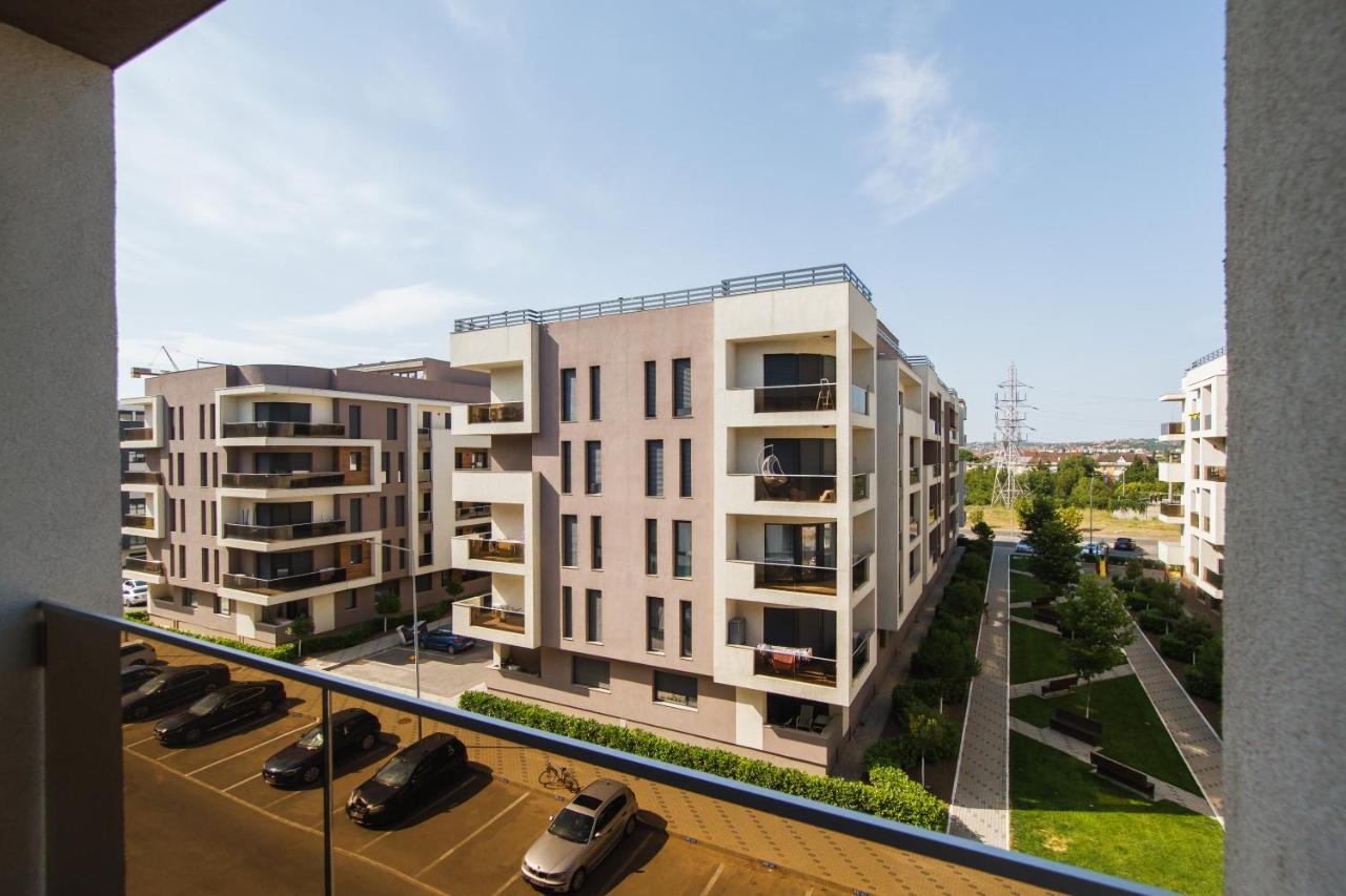 Romantic Getaway At West Residence Oradea Exteriör bild